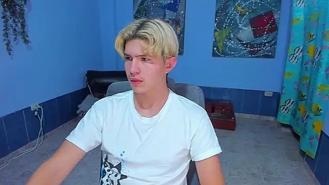 Snapshot of patrik_027 chatting on 11/15/25, 07:16 patrik 027 online show from 11/15/25, 07:16