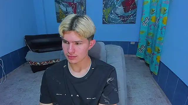 Snapshot of patrik_027 chatting on 11/29/25, 07:39 patrik 027 online show from 11/29/25, 07:39