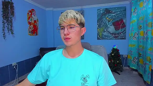 Snapshot of patrik_027 chatting on 12/01/25, 10:20 patrik 027 online show from 12/01/25, 10:20