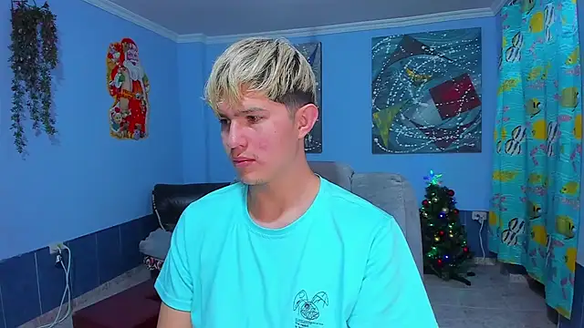 Snapshot of patrik_027 chatting on 12/02/25, 03:56 patrik 027 online show from 12/02/25, 03:56