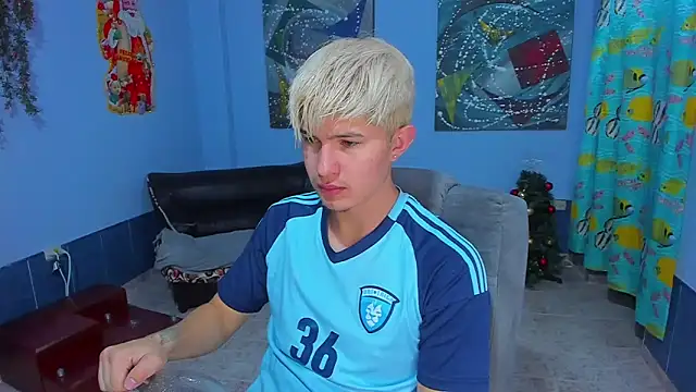 Snapshot of patrik_027 chatting on 12/16/25, 06:57 patrik 027 online show from 12/16/25, 06:57