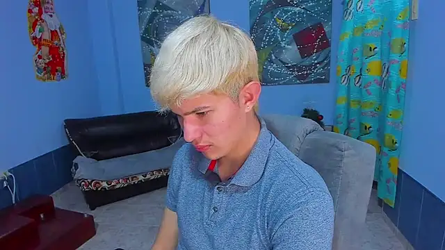 Snapshot of patrik_027 chatting on 12/20/25, 09:11 patrik 027 online show from 12/20/25, 09:11