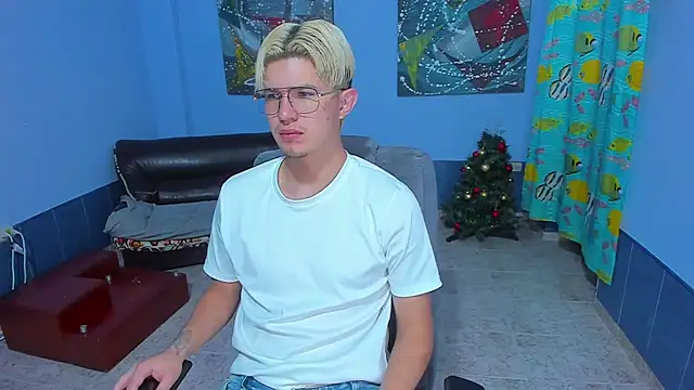 Snapshot of patrik_027 chatting on 01/11/26, 05:07 patrik 027 online show from 01/11/26, 05:07