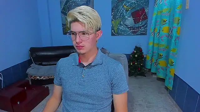 Snapshot of patrik_027 chatting on 01/14/26, 05:40 patrik 027 online show from 01/14/26, 05:40