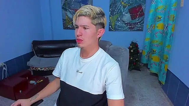 Snapshot of patrik_027 chatting on 01/15/26, 04:55 patrik 027 online show from 01/15/26, 04:55