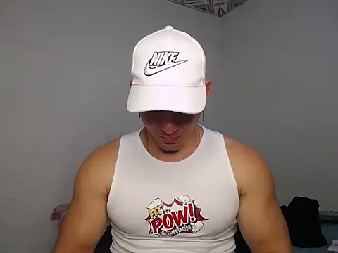 Snapshot of supermen_03 chatting on 12/18/25, 03:01 supermen 03 online show from 12/18/25, 03:01