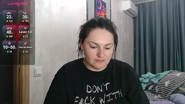 Stacy Davice online show from 10/02/25, 01:45