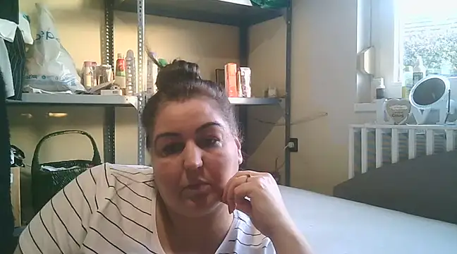 Snapshot of Mileva88 chatting on 01/07/25, 02:30 Mileva88 online show from 01/07/25, 02:30