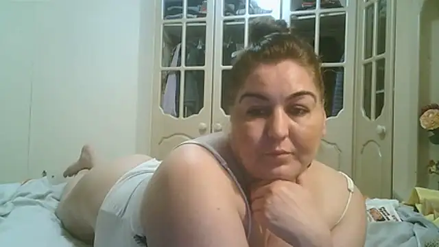 Snapshot of Mileva88 chatting on 04/15/26, 07:58 Mileva88 online show from 04/15/26, 07:58