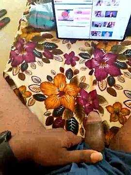 Snapshot of Mallupaiyanaachu chatting on 01/09/26, 03:42 Mallupaiyanaachu online show from 01/09/26, 03:42