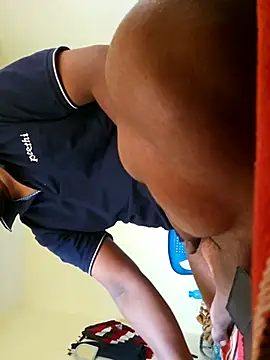 Snapshot of Mallupaiyanaachu chatting on 02/17/26, 05:26 Mallupaiyanaachu online show from 02/17/26, 05:26