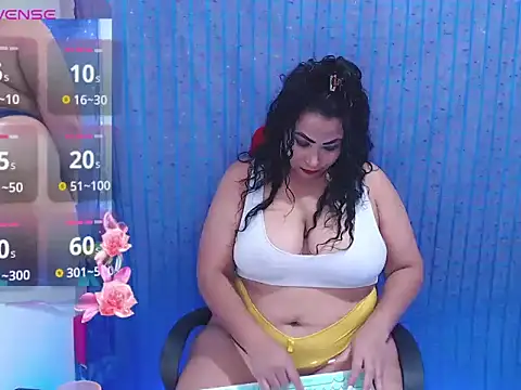 Snapshot of mature_beautifull chatting on 05/16/26, 09:13 mature beautifull online show from 05/16/26, 09:13