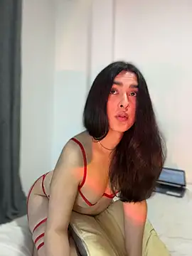 Snapshot of MiahWindsor chatting on 11/16/25, 03:12 MiahWindsor online show from 11/16/25, 03:12