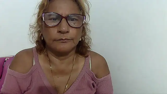 charrysexy1 online show from 04/14/26, 11:44