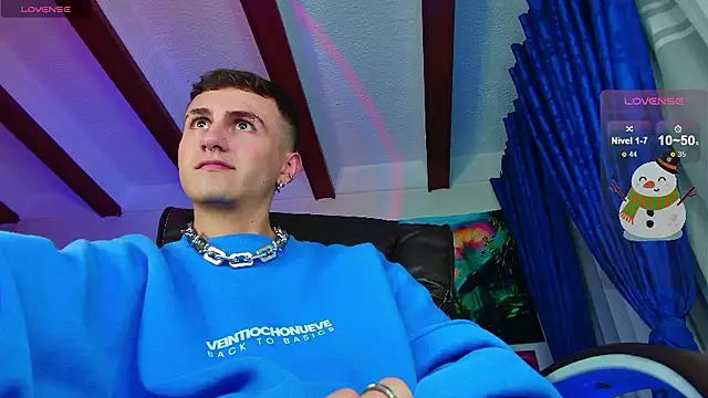 Snapshot of dimitri-bilak chatting on 12/06/24, 01:29 dimitri-bilak online show from 12/06/24, 01:29