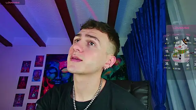 Snapshot of dimitri-bilak chatting on 12/08/24, 11:08 dimitri-bilak online show from 12/08/24, 11:08