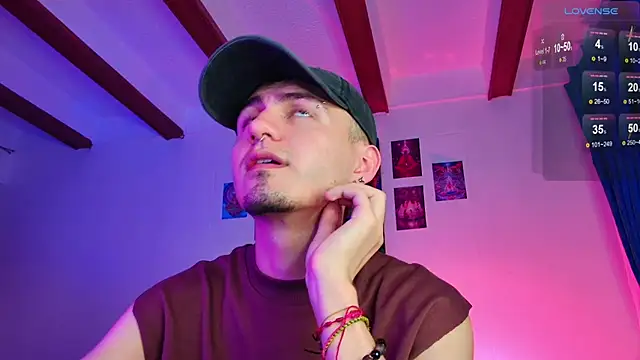 Snapshot of dimitri-bilak chatting on 09/17/25, 05:42 dimitri-bilak online show from 09/17/25, 05:42