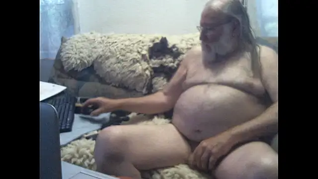 SexySantaC online show from 06/04/26, 06:36