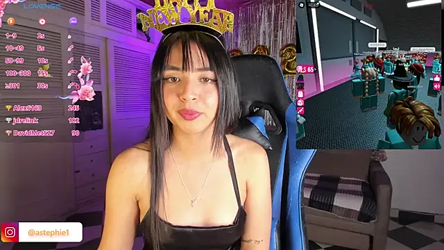 Miss Nicole online show from 01/01/25, 03:34