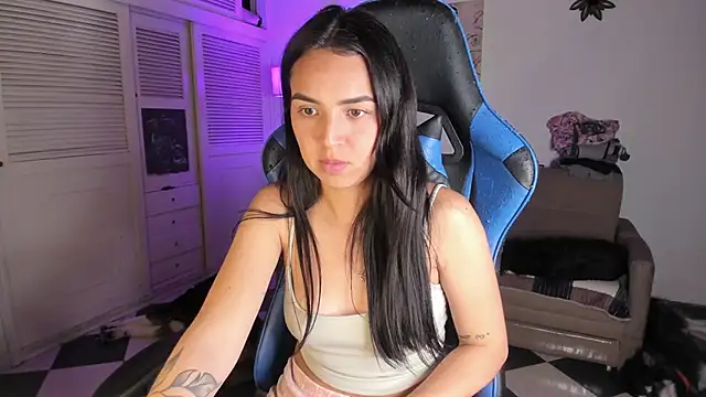 Miss Nicole online show from 01/10/25, 04:54