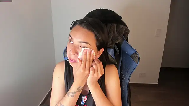 Miss Nicole online show from 09/13/25, 02:11