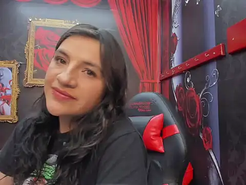 AmaiaDavies online show from 12/07/24, 01:36
