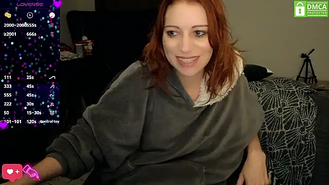 Snapshot of XLisaxx chatting on 01/03/25, 12:33 XLisaxx online show from 01/03/25, 12:33