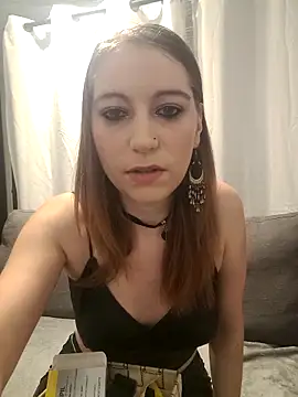 Snapshot of XLisaxx chatting on 10/14/25, 07:03 XLisaxx online show from 10/14/25, 07:03