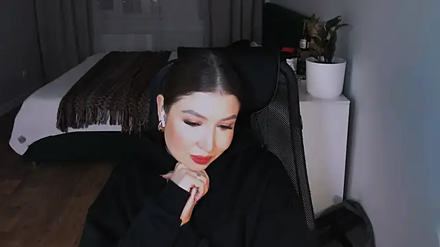 Snapshot of Eva_Chris chatting on 09/30/25, 05:07 Eva Chris online show from 09/30/25, 05:07