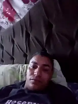 Snapshot of 121fff chatting on 09/15/25, 11:10 121fff online show from 09/15/25, 11:10