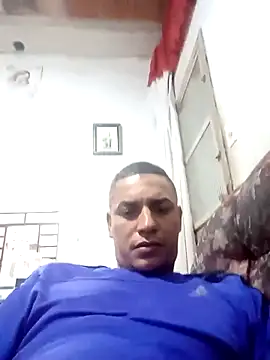 Snapshot of 121fff chatting on 11/19/25, 11:32 121fff online show from 11/19/25, 11:32