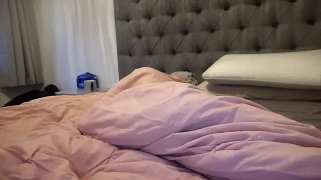 Bustyblondebabe32 online show from 10/23/25, 06:56