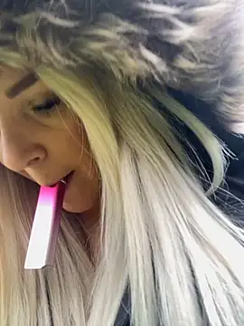 Bustyblondebabe32 online show from 10/30/25, 11:33