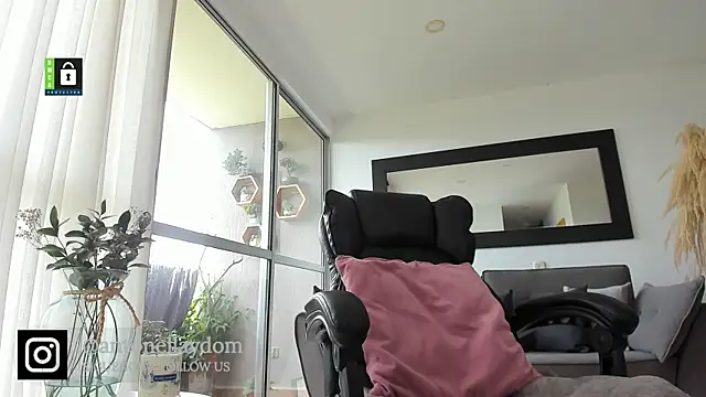 antonella dom1 online show from 03/10/25, 04:14