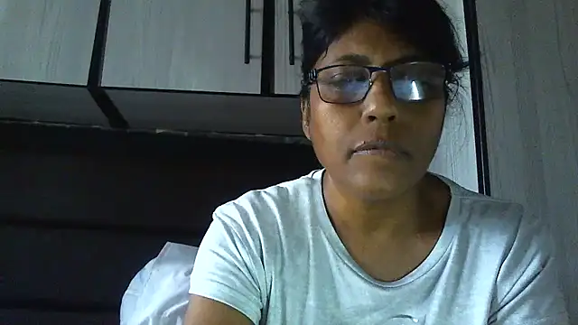Snapshot of MsAttitude chatting on 12/04/24, 09:29 MsAttitude online show from 12/04/24, 09:29