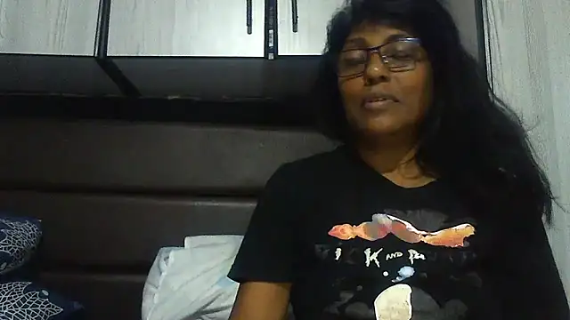 Snapshot of MsAttitude chatting on 03/06/25, 04:49 MsAttitude online show from 03/06/25, 04:49