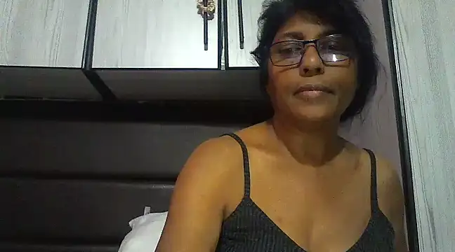 Snapshot of MsAttitude chatting on 03/19/25, 09:38 MsAttitude online show from 03/19/25, 09:38