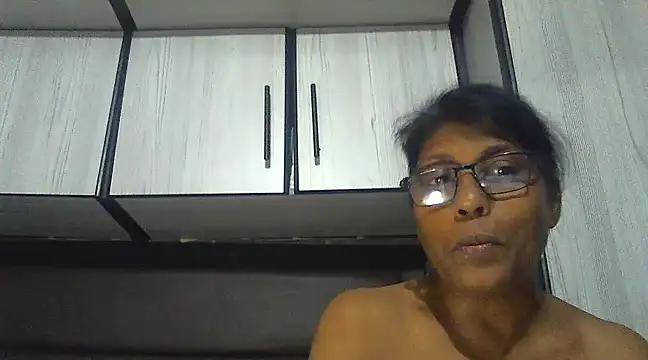 Snapshot of MsAttitude chatting on 03/19/25, 05:06 MsAttitude online show from 03/19/25, 05:06