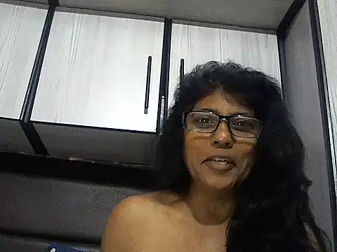 Snapshot of MsAttitude chatting on 09/26/25, 07:01 MsAttitude online show from 09/26/25, 07:01