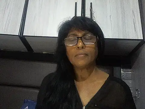 MsAttitude online show from 11/17/25, 06:08