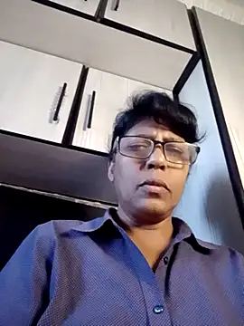 MsAttitude online show from 07/10/26, 07:34