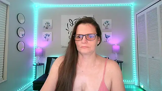 -Samie- online show from 06/14/26, 10:17