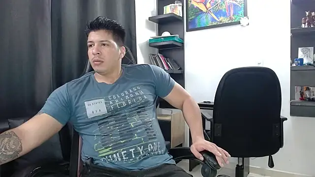 Snapshot of Karen_sex92 chatting on 02/04/25, 12:44 Karen sex92 online show from 02/04/25, 12:44