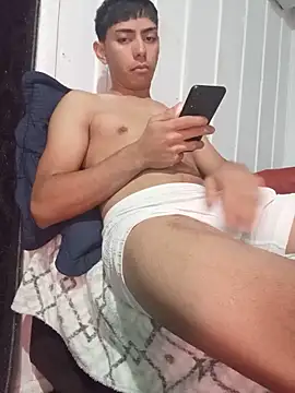 Snapshot of SEBASTHIAN chatting on 05/16/26, 11:53 SEBASTHIAN online show from 05/16/26, 11:53