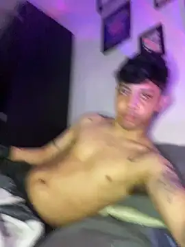 Snapshot of tonysexyboy chatting on 12/17/24, 02:12 tonysexyboy online show from 12/17/24, 02:12