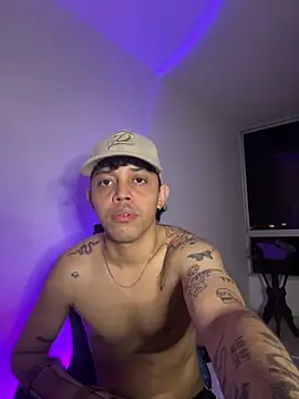 Snapshot of tonysexyboy chatting on 03/22/26, 05:22 tonysexyboy online show from 03/22/26, 05:22