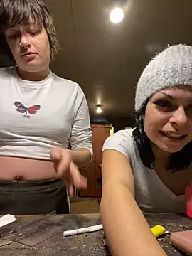 mikittyy online show from 12/13/24, 04:00