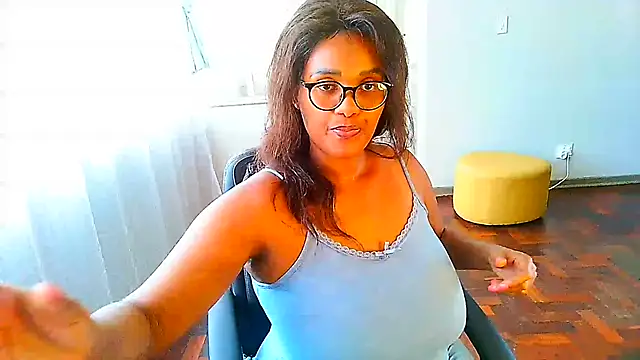 Snapshot of Charlie-Crawford chatting on 01/20/25, 11:45 Charlie-Crawford online show from 01/20/25, 11:45