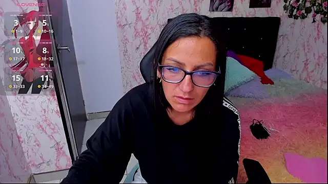 Snapshot of alma_blue chatting on 02/08/25, 08:53 alma blue online show from 02/08/25, 08:53