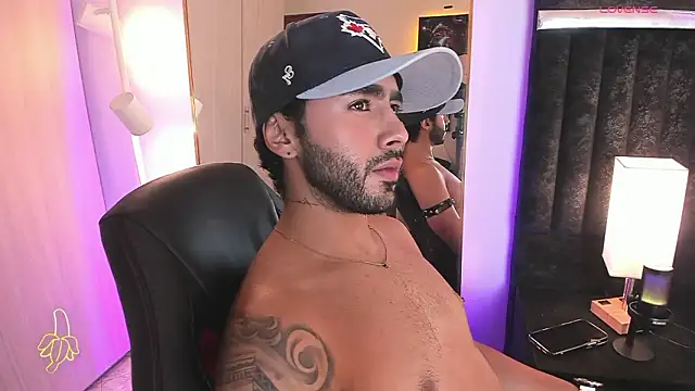 Snapshot of ItsMeEros chatting on 03/08/26, 10:13 ItsMeEros online show from 03/08/26, 10:13